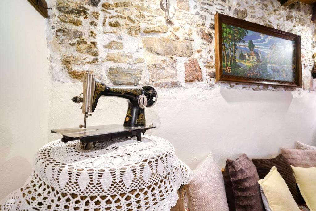 Traditional Cretan Stone House In The Center Of Crete Litos Eksteriør billede